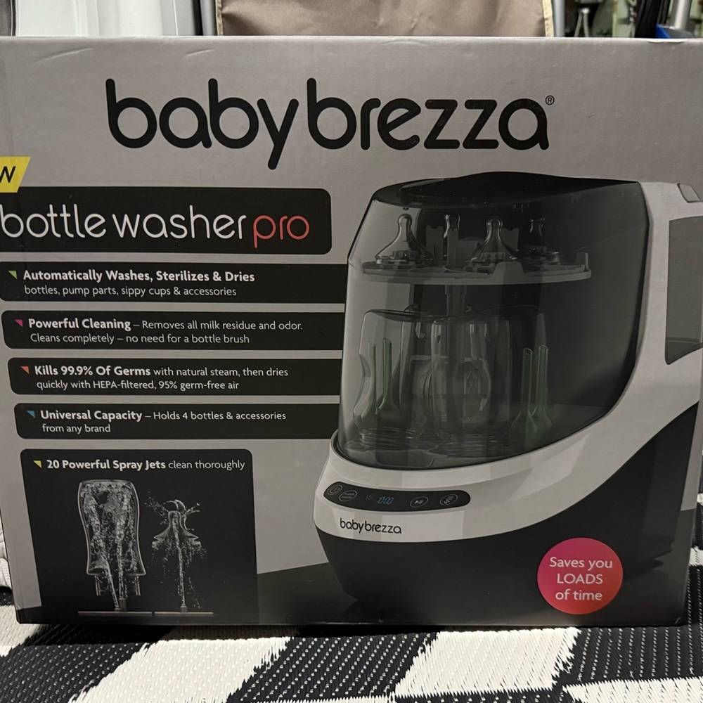 Baby Brezza Pro Bottle Sterilizer - Picture 2 of 3